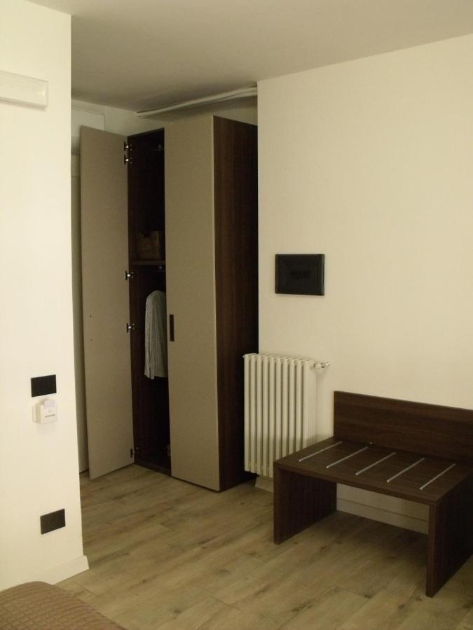 Hotel Plaza Ungheria Palermo Luaran gambar
