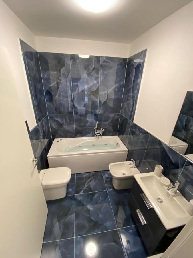 Hotel Plaza Ungheria Palermo Luaran gambar