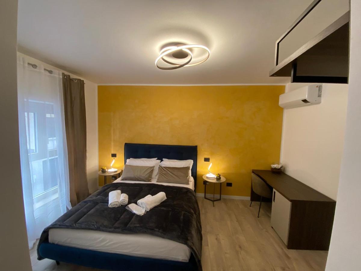 Hotel Plaza Ungheria Palermo Luaran gambar