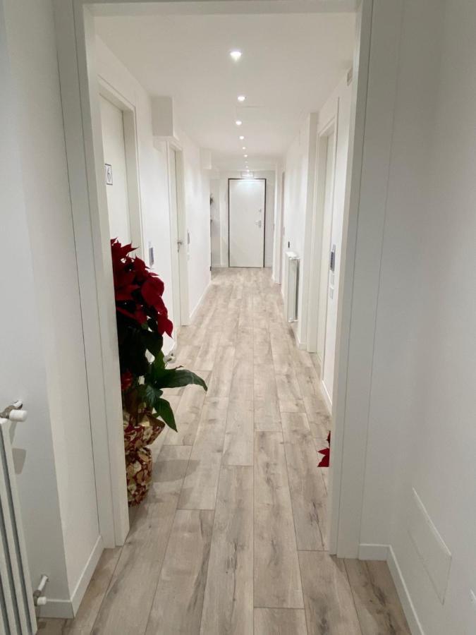 Hotel Plaza Ungheria Palermo Luaran gambar