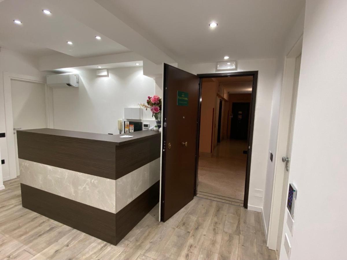 Hotel Plaza Ungheria Palermo Luaran gambar